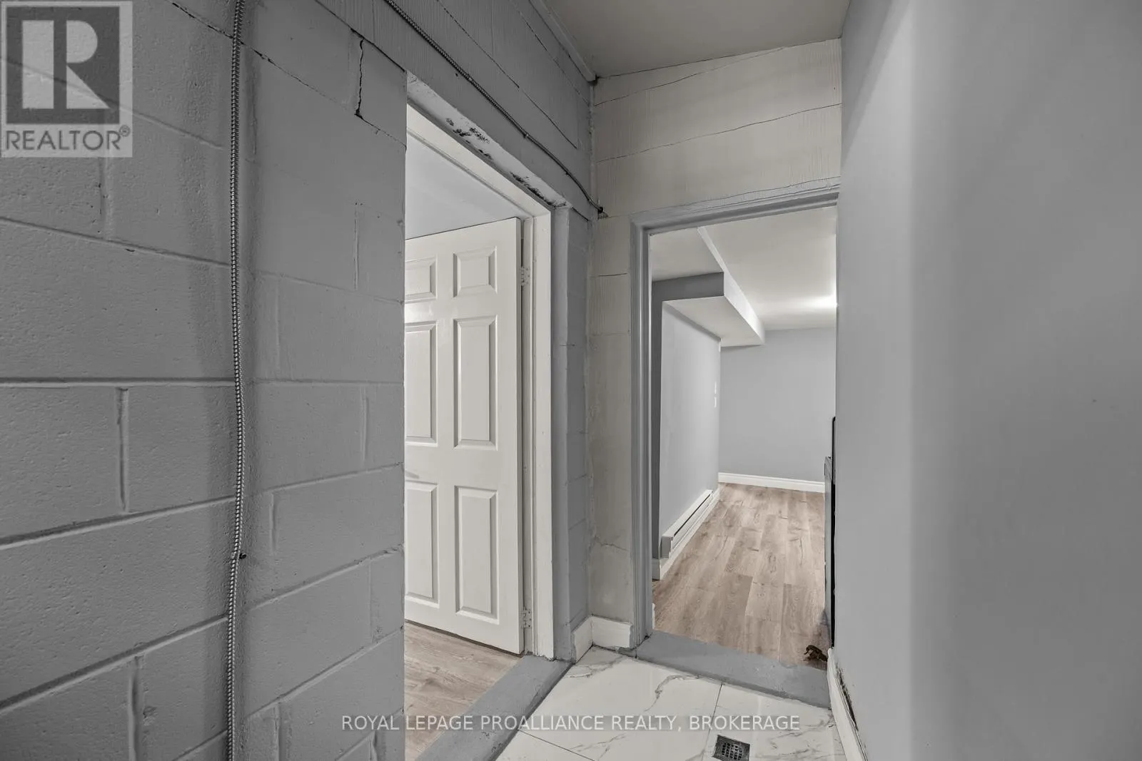 211 TORONTO STREET