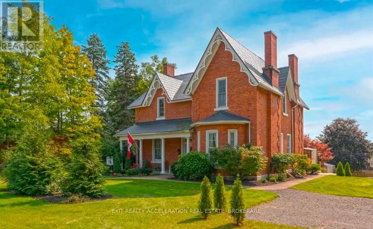 232 DUNDAS STREET W