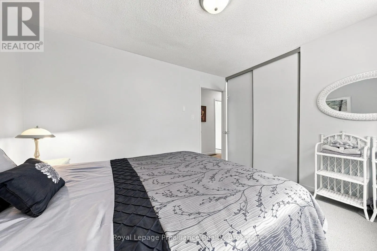 6 MOHAWK AVENUE