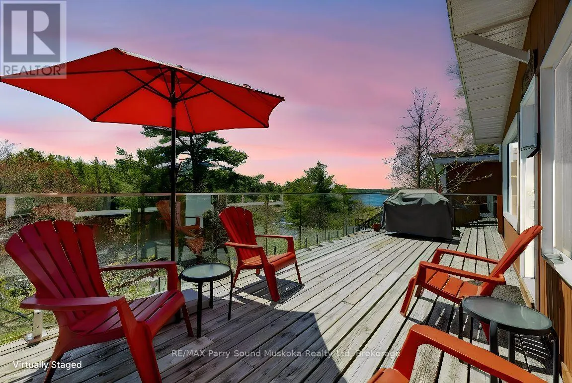 3 - 111 NORTH SHORE ROAD #3