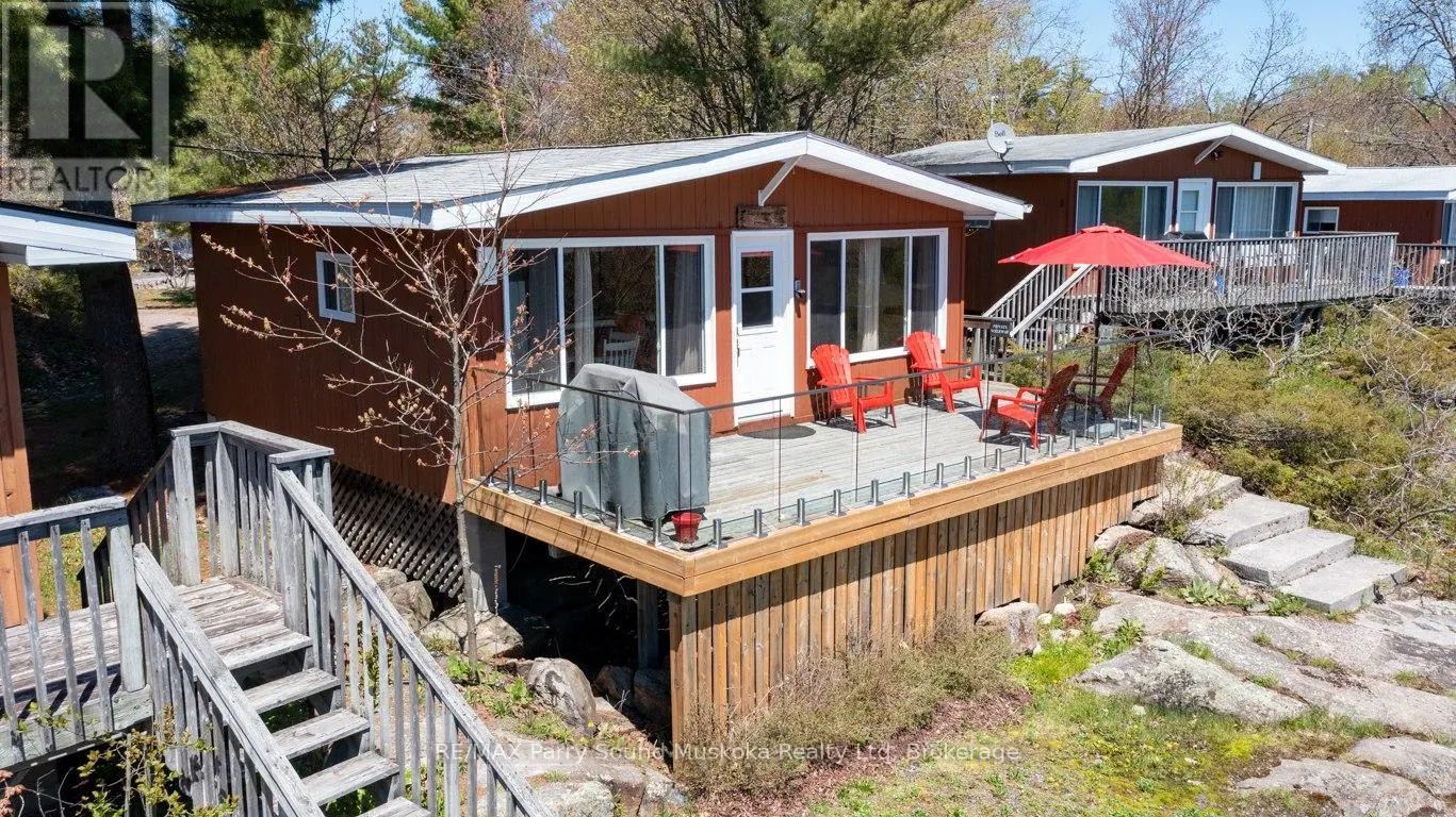 3 - 111 NORTH SHORE ROAD #3