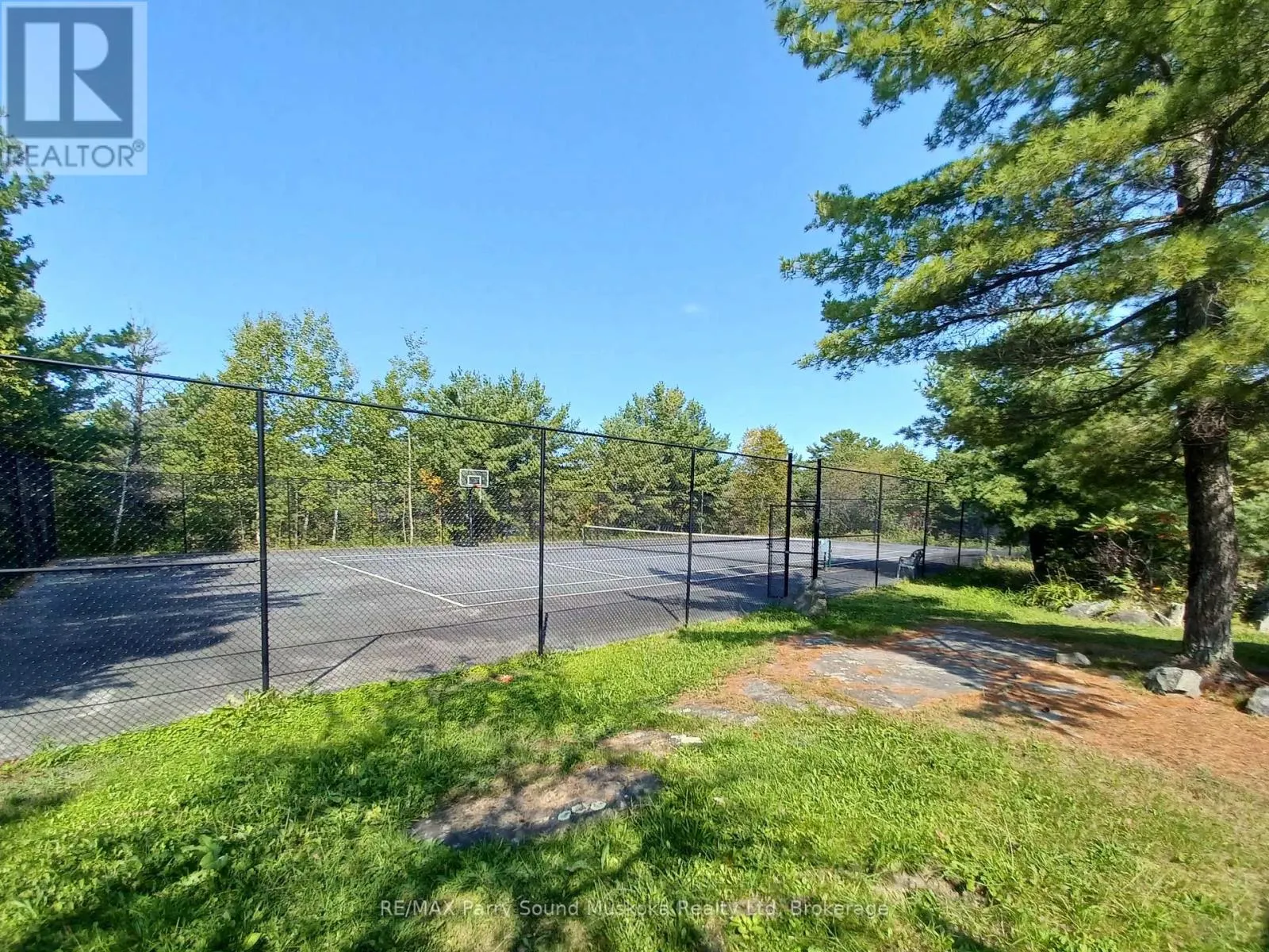 3 - 111 NORTH SHORE ROAD #3