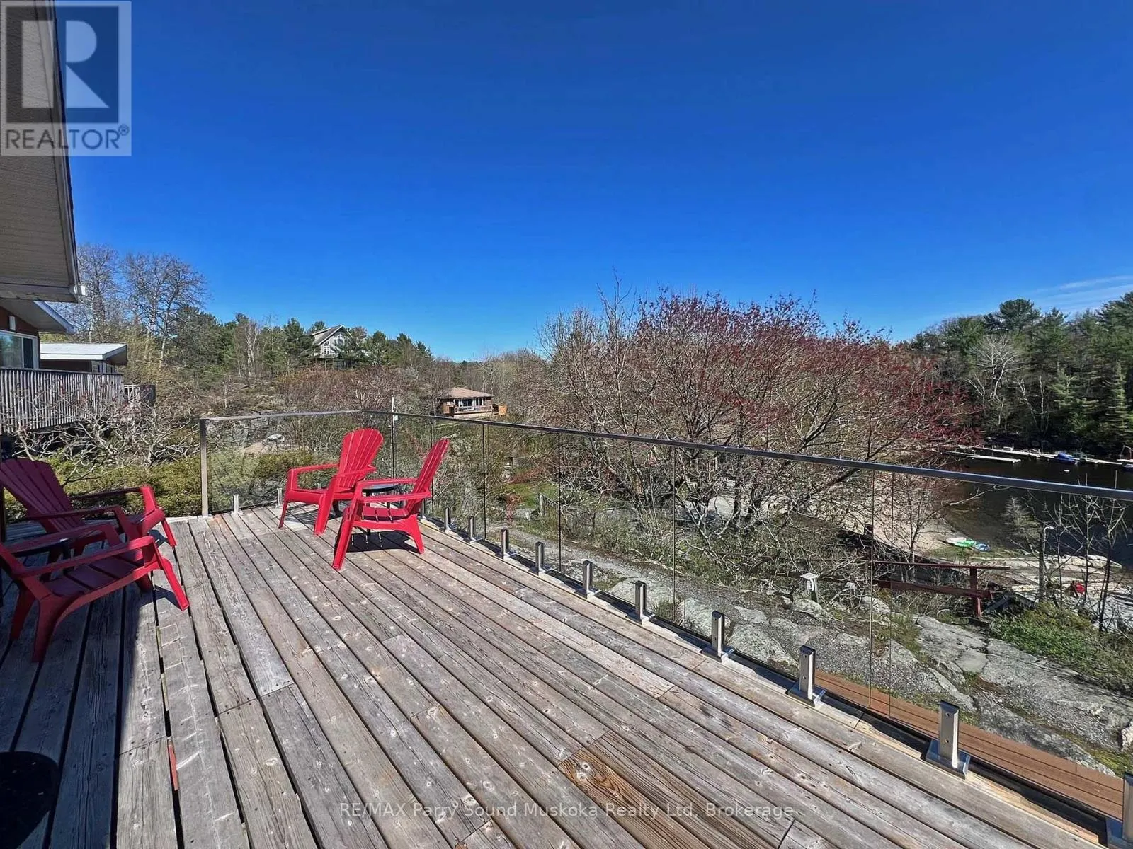 3 - 111 NORTH SHORE ROAD #3