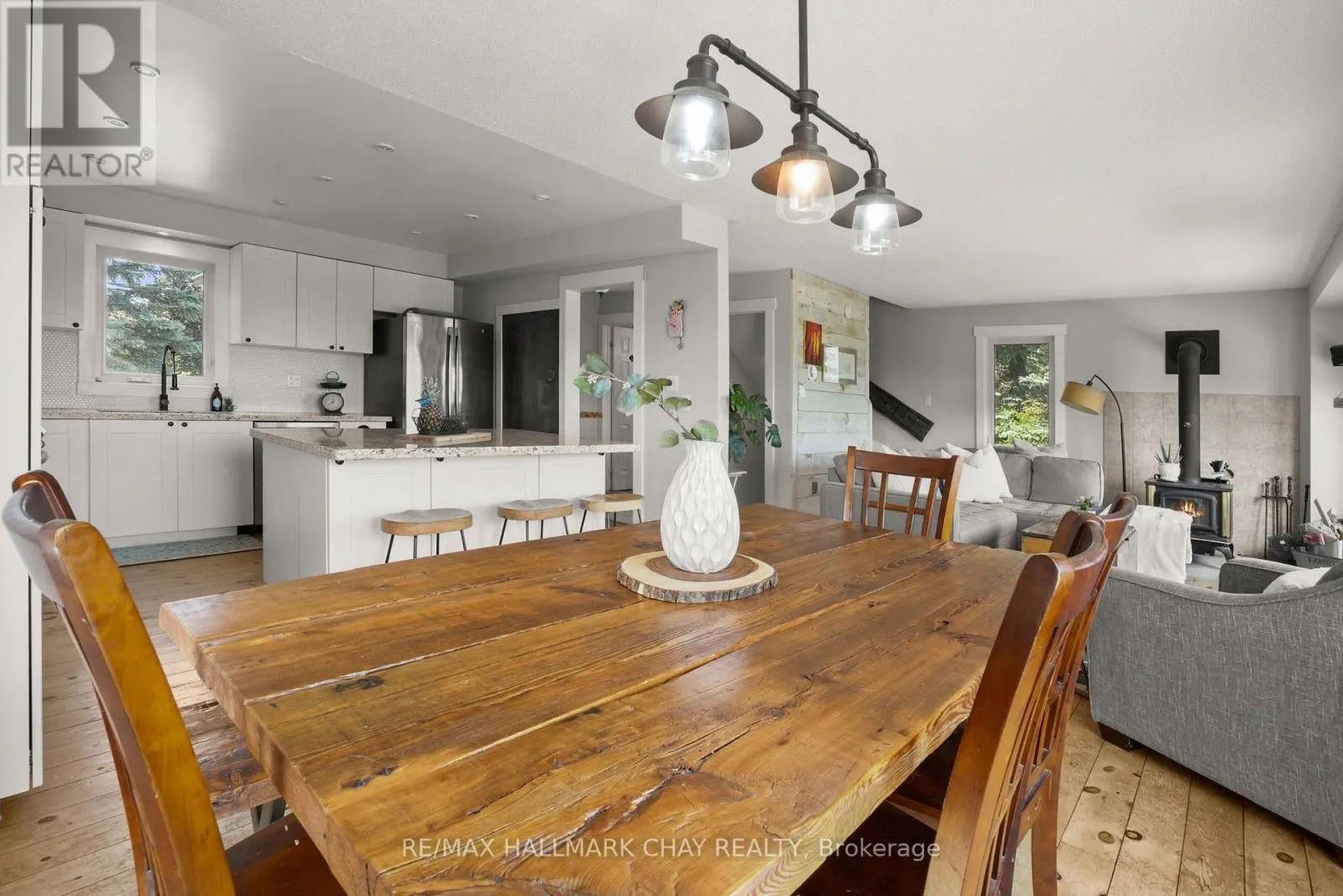8 LLOYD'S TRAVERSE CRESCENT