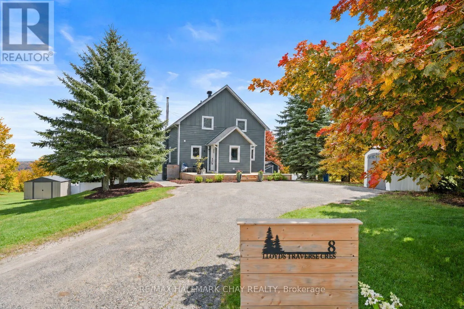 8 LLOYD'S TRAVERSE CRESCENT