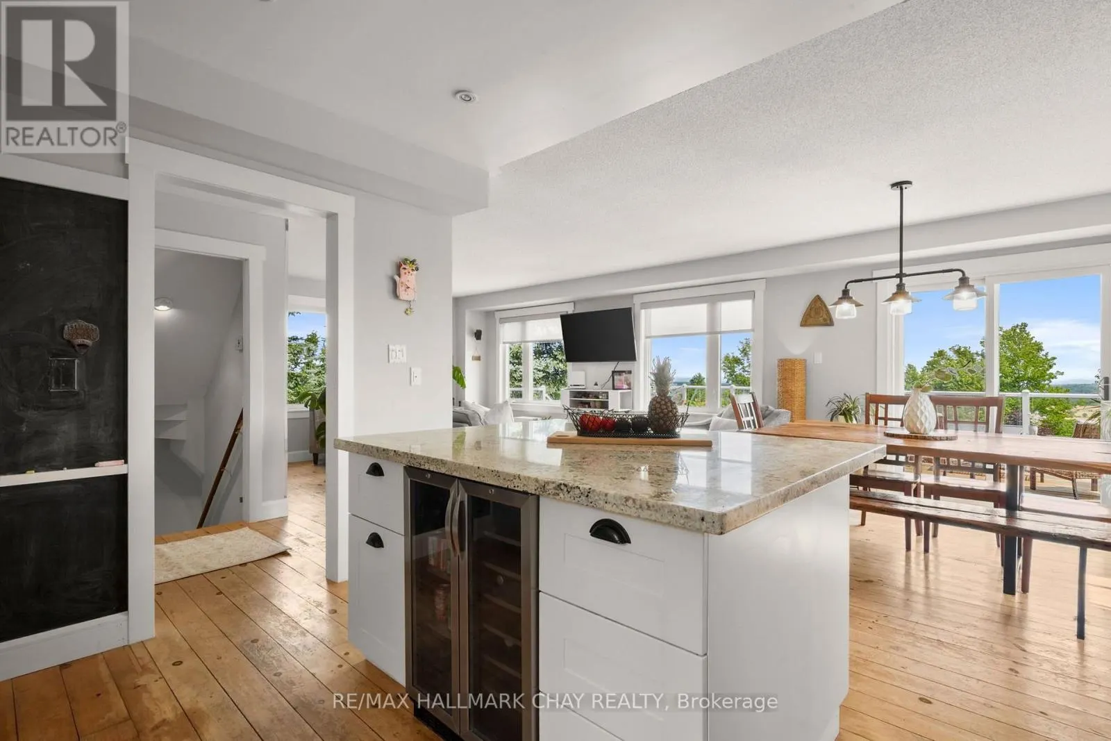 8 LLOYD'S TRAVERSE CRESCENT