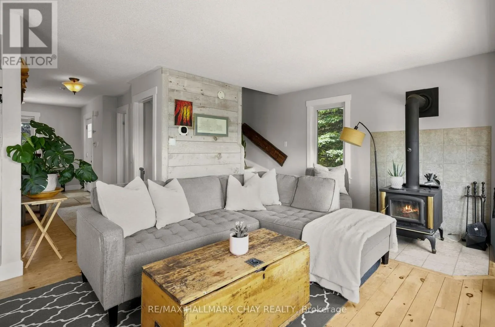 8 LLOYD'S TRAVERSE CRESCENT