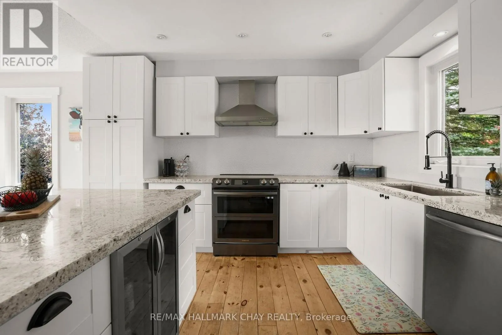 8 LLOYD'S TRAVERSE CRESCENT