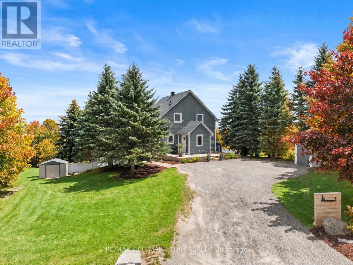 8 LLOYD'S TRAVERSE CRESCENT