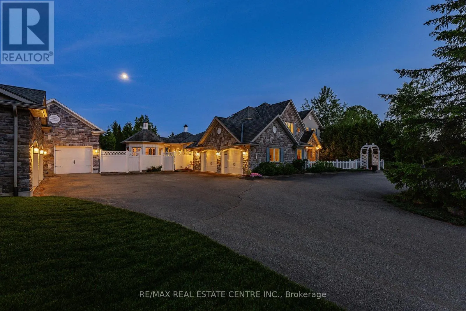 6805 CONCESSION 2