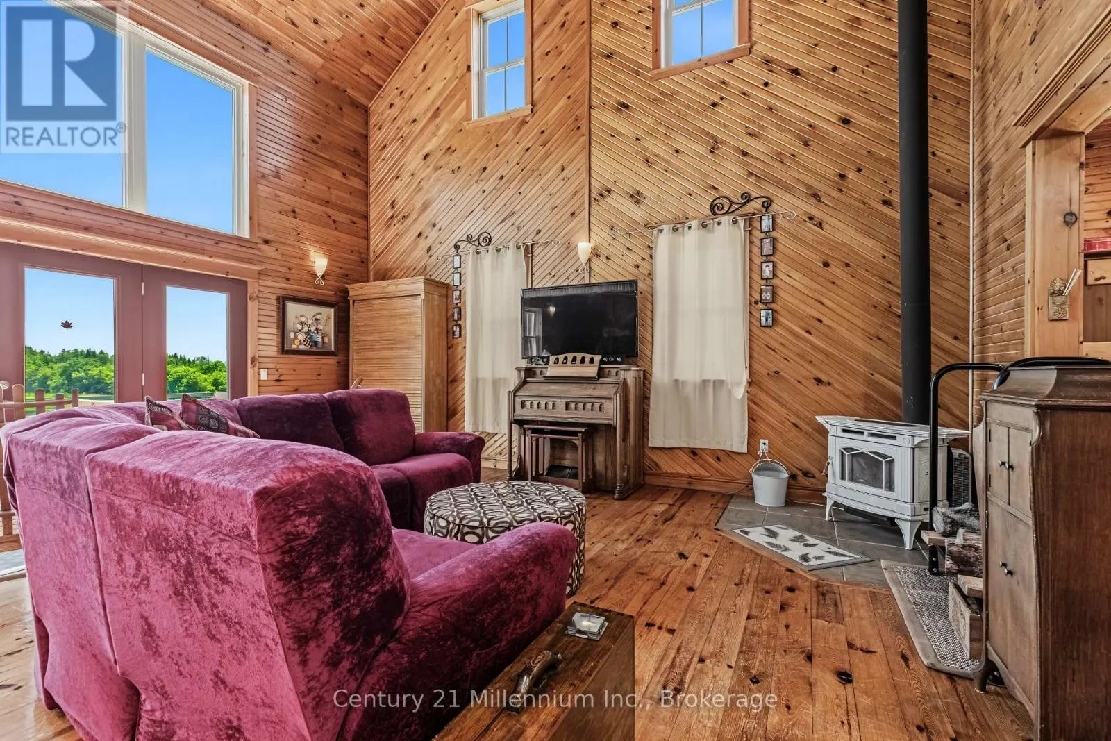 702174 SIDEROAD 5