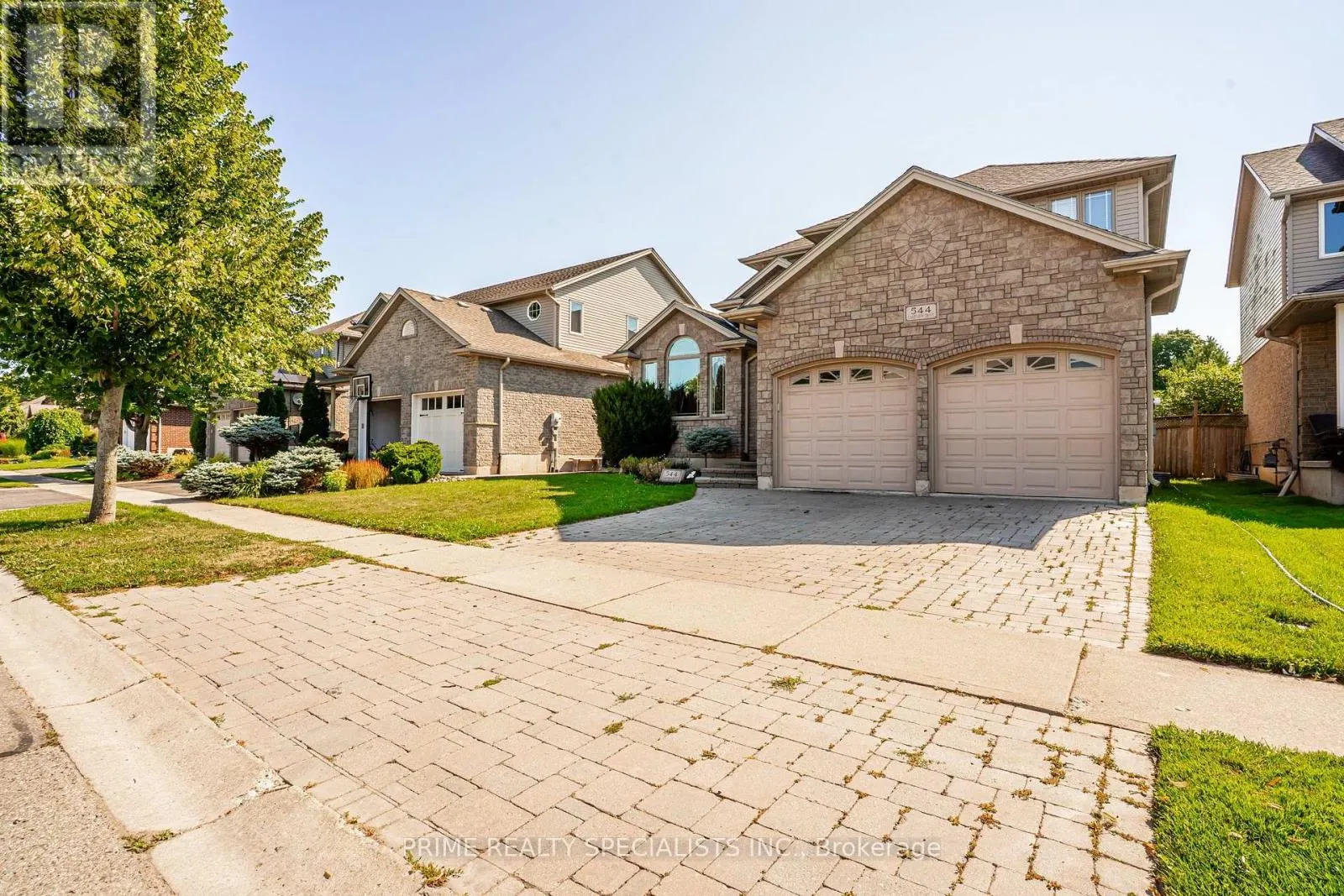 544 LAKEVIEW DRIVE