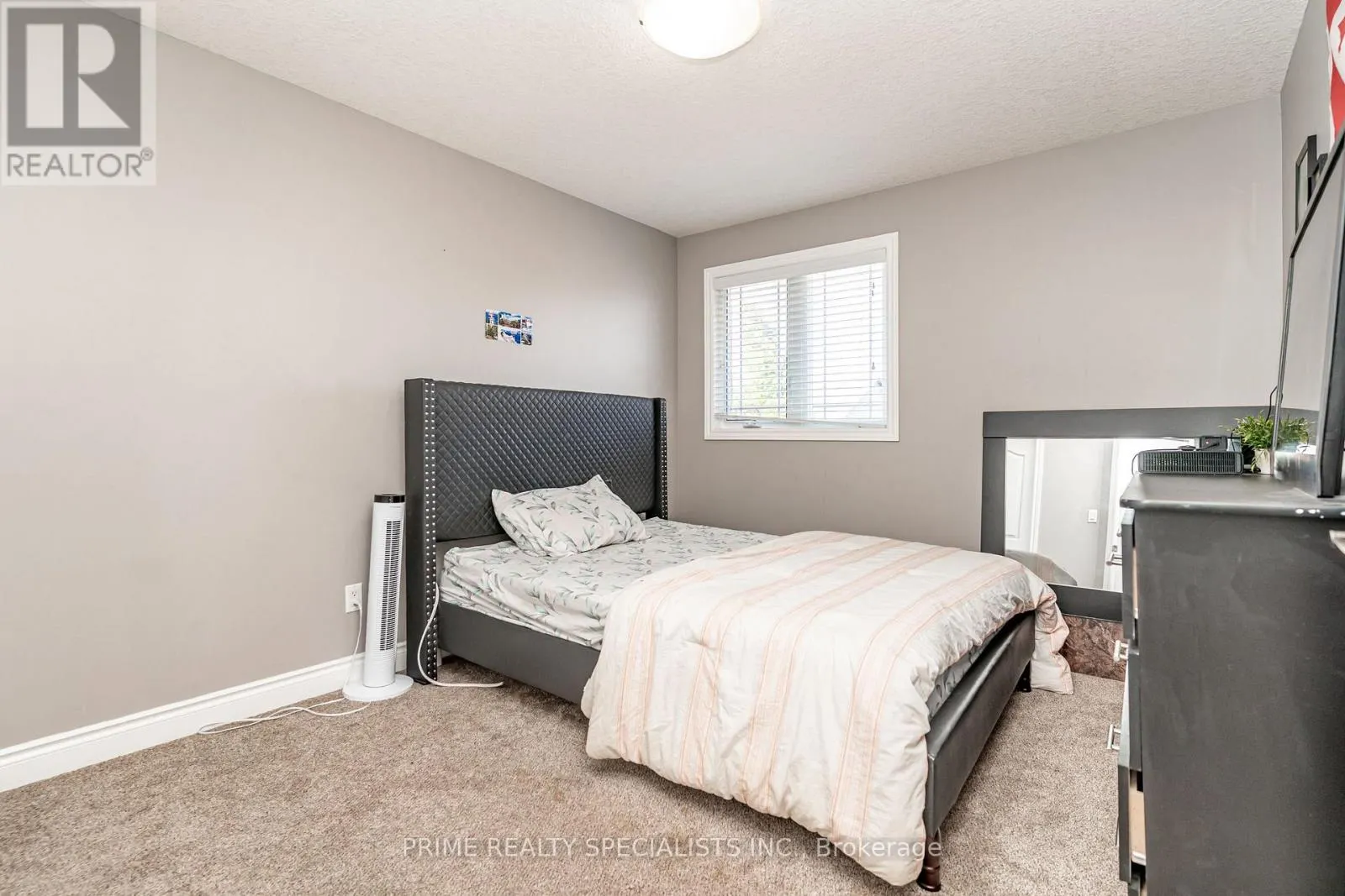 544 LAKEVIEW DRIVE