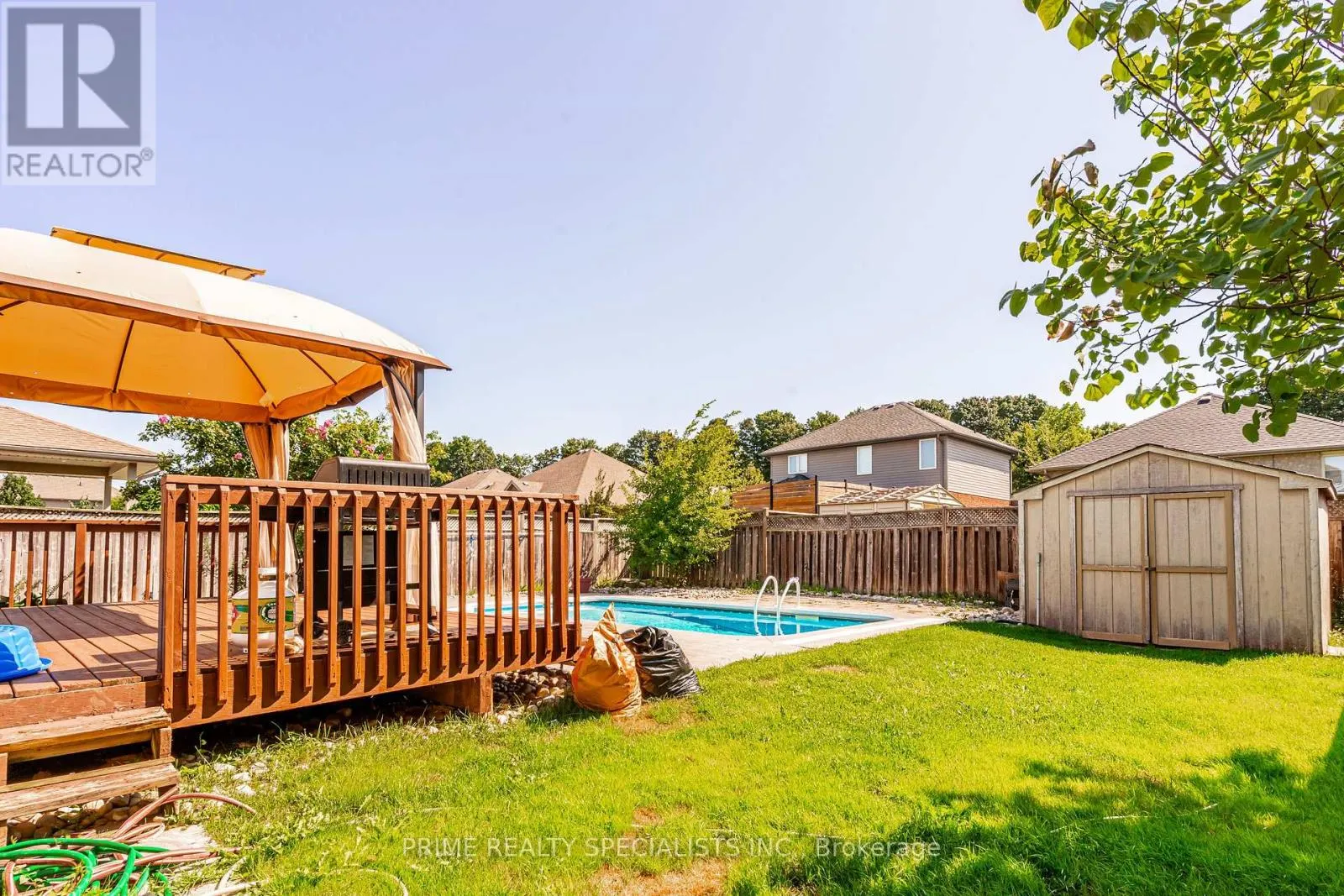 544 LAKEVIEW DRIVE