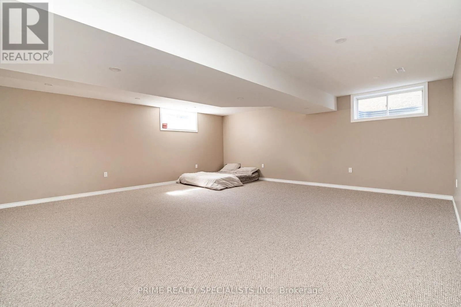 544 LAKEVIEW DRIVE