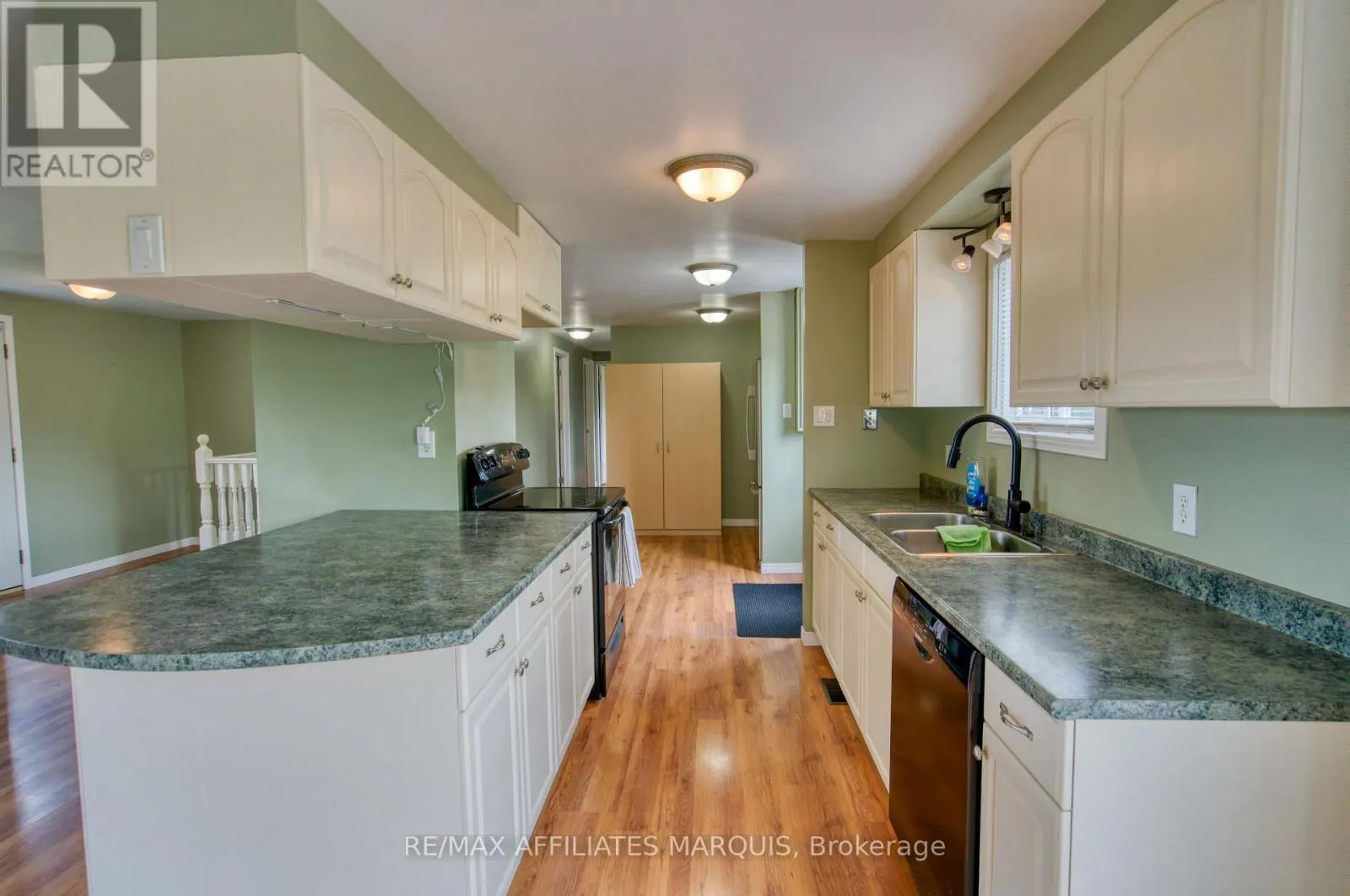 3826 BIG RIDEAU LAKE ROAD