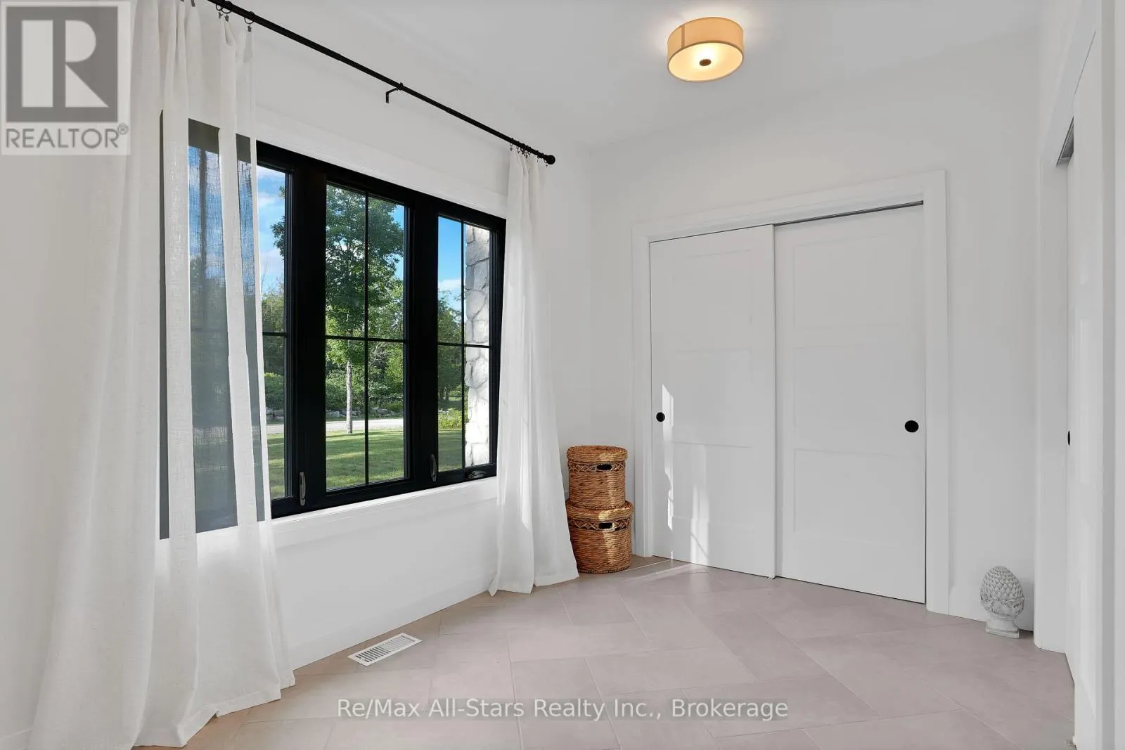 210 WHITE VALLEY ROAD