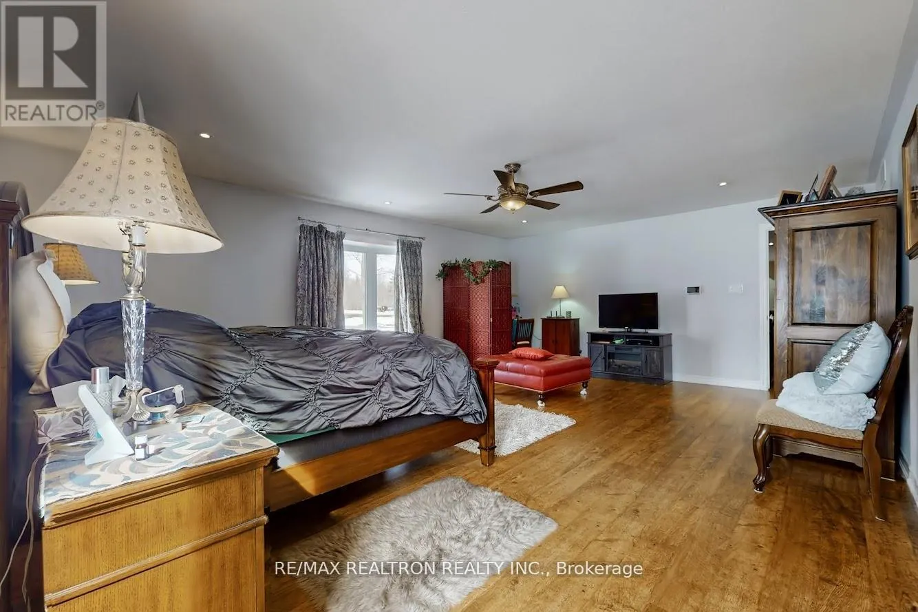 709 ROLAND ROAD