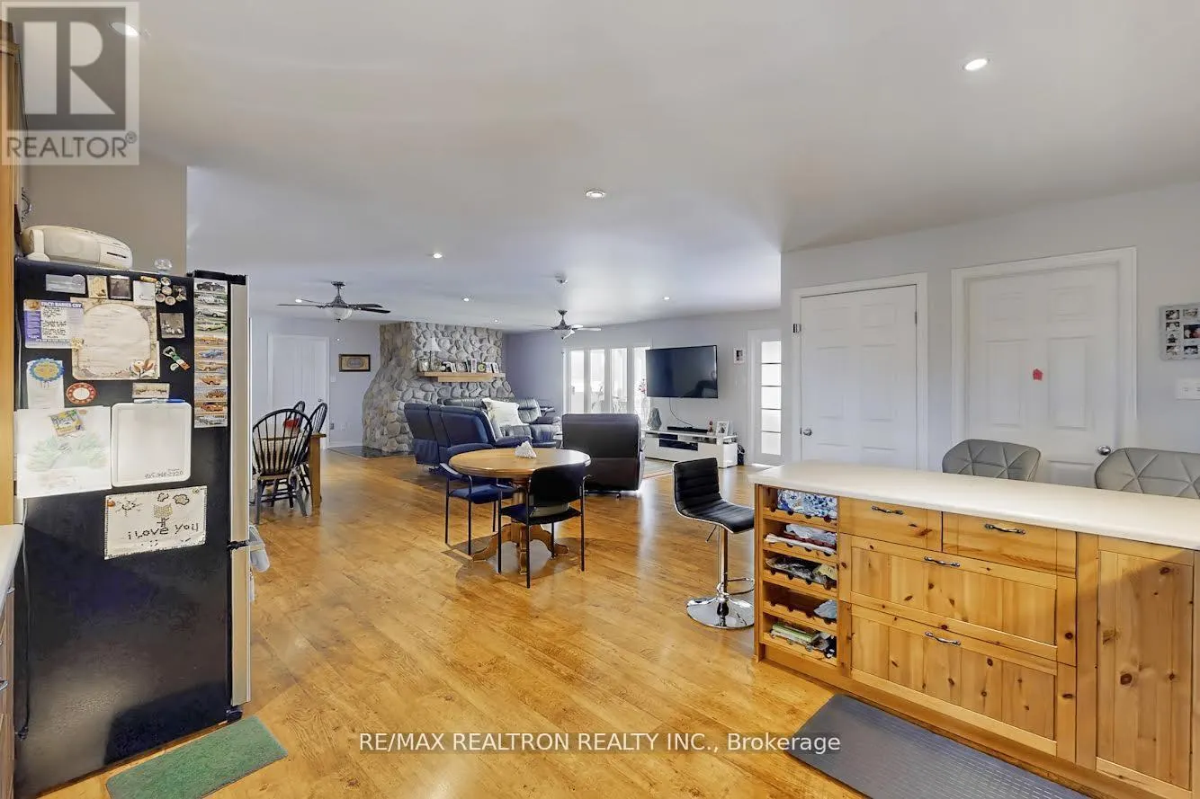 709 ROLAND ROAD