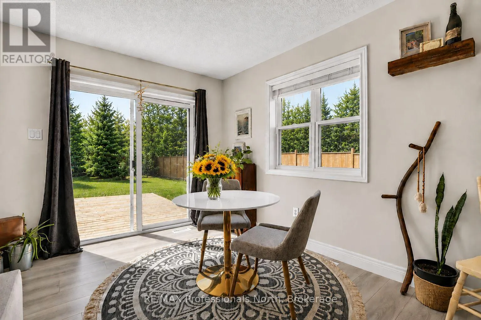 33 WHITEHORN PARK ROAD W