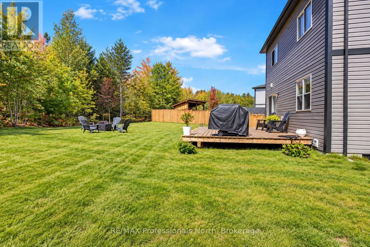 33 WHITEHORN PARK ROAD W
