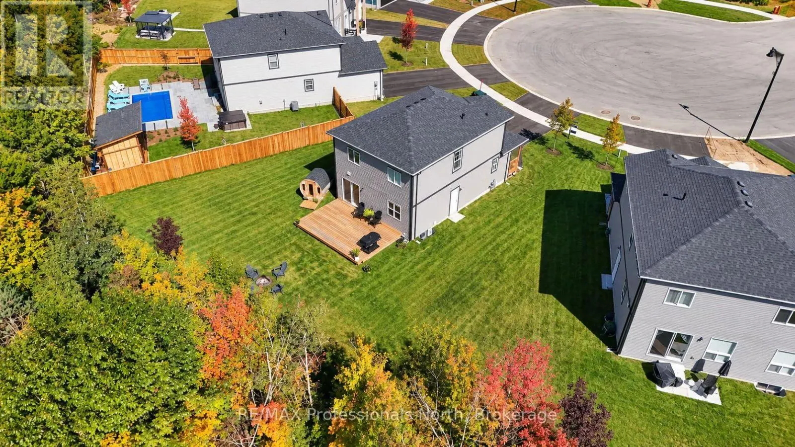 33 WHITEHORN PARK ROAD W