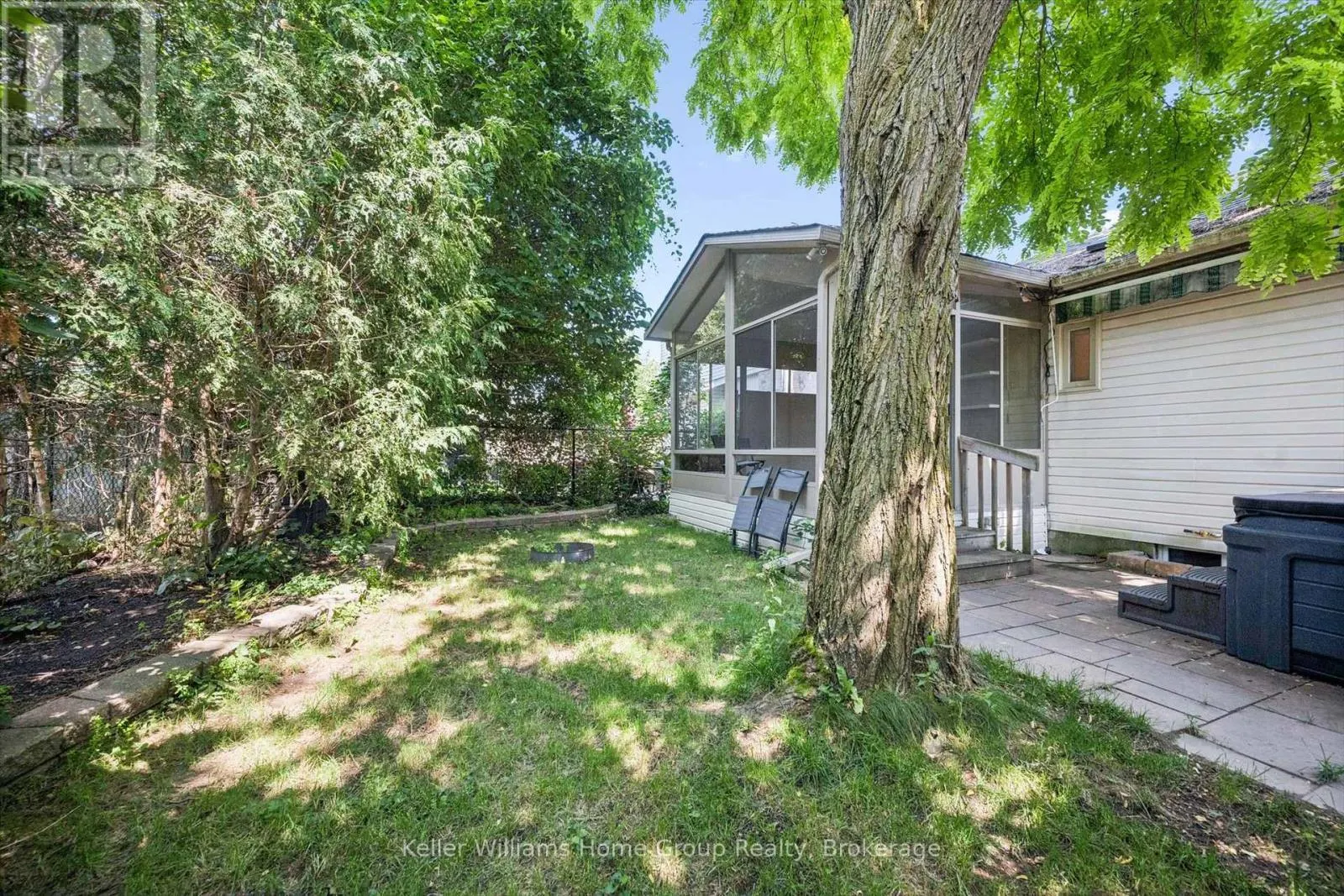 28 PEGLAR CRESCENT