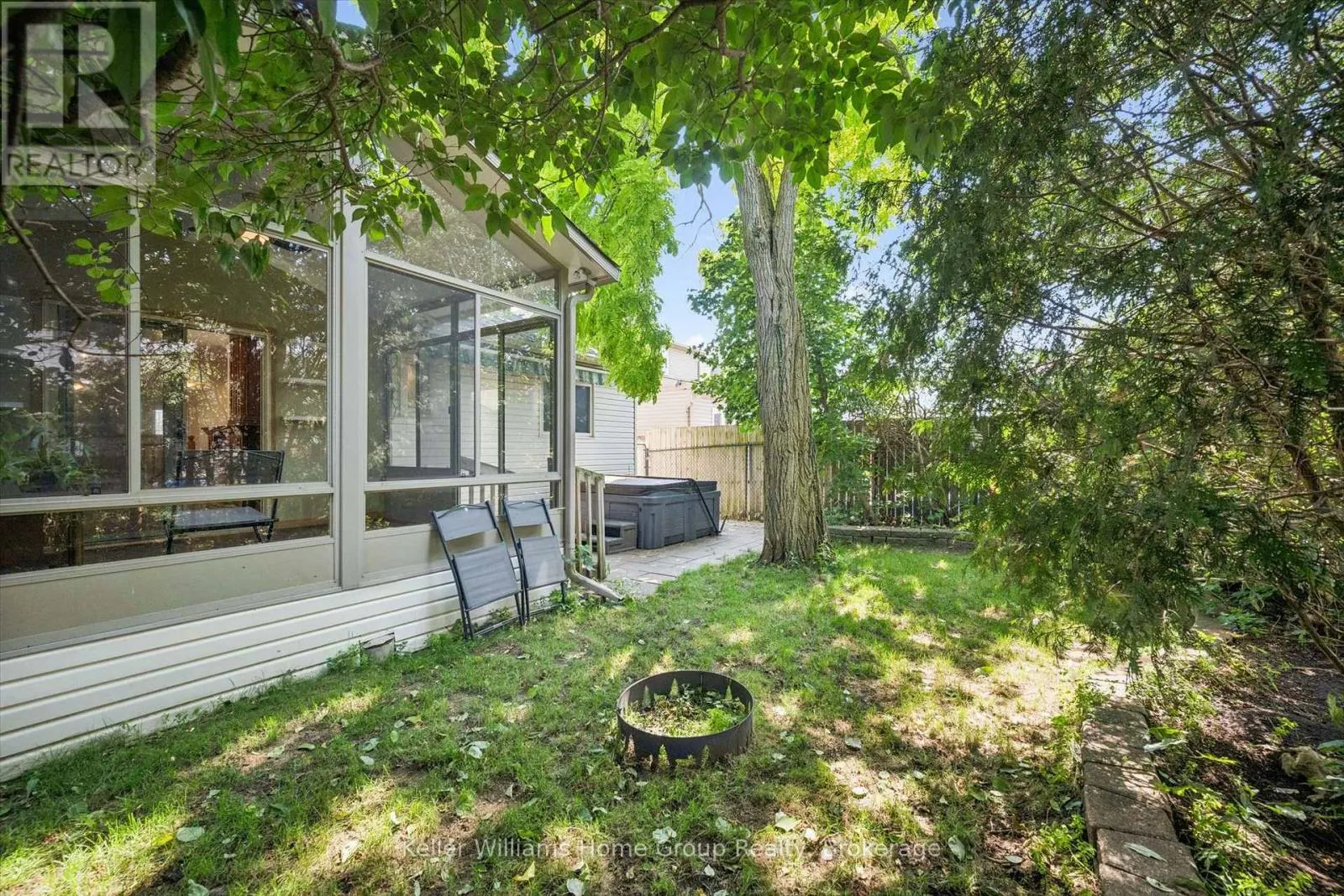 28 PEGLAR CRESCENT