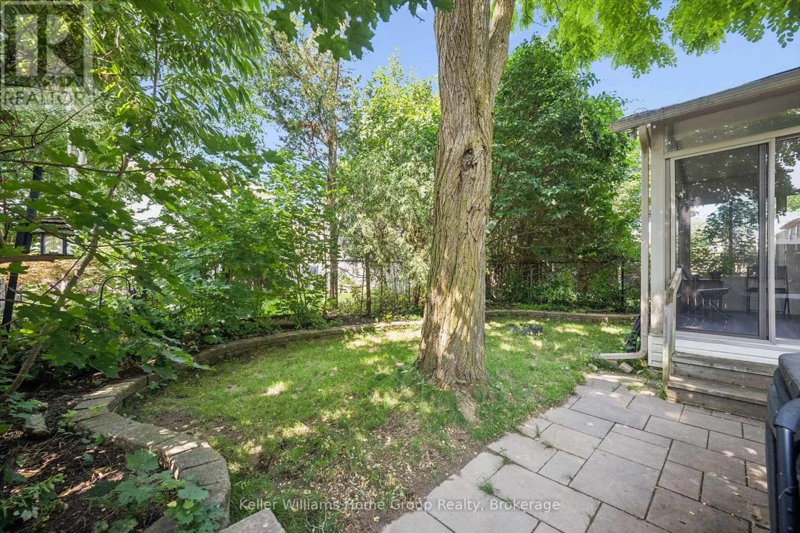 28 PEGLAR CRESCENT