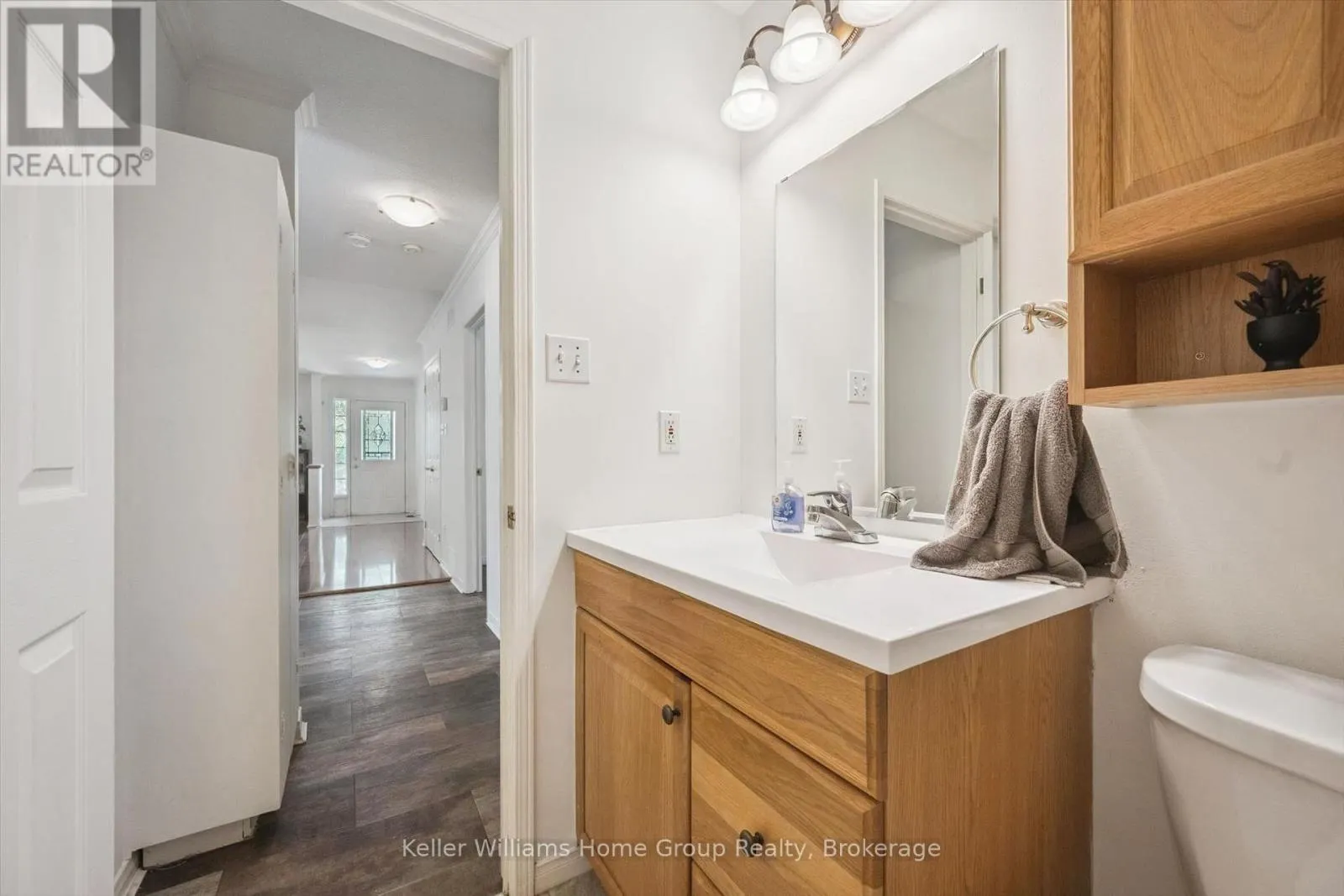 28 PEGLAR CRESCENT