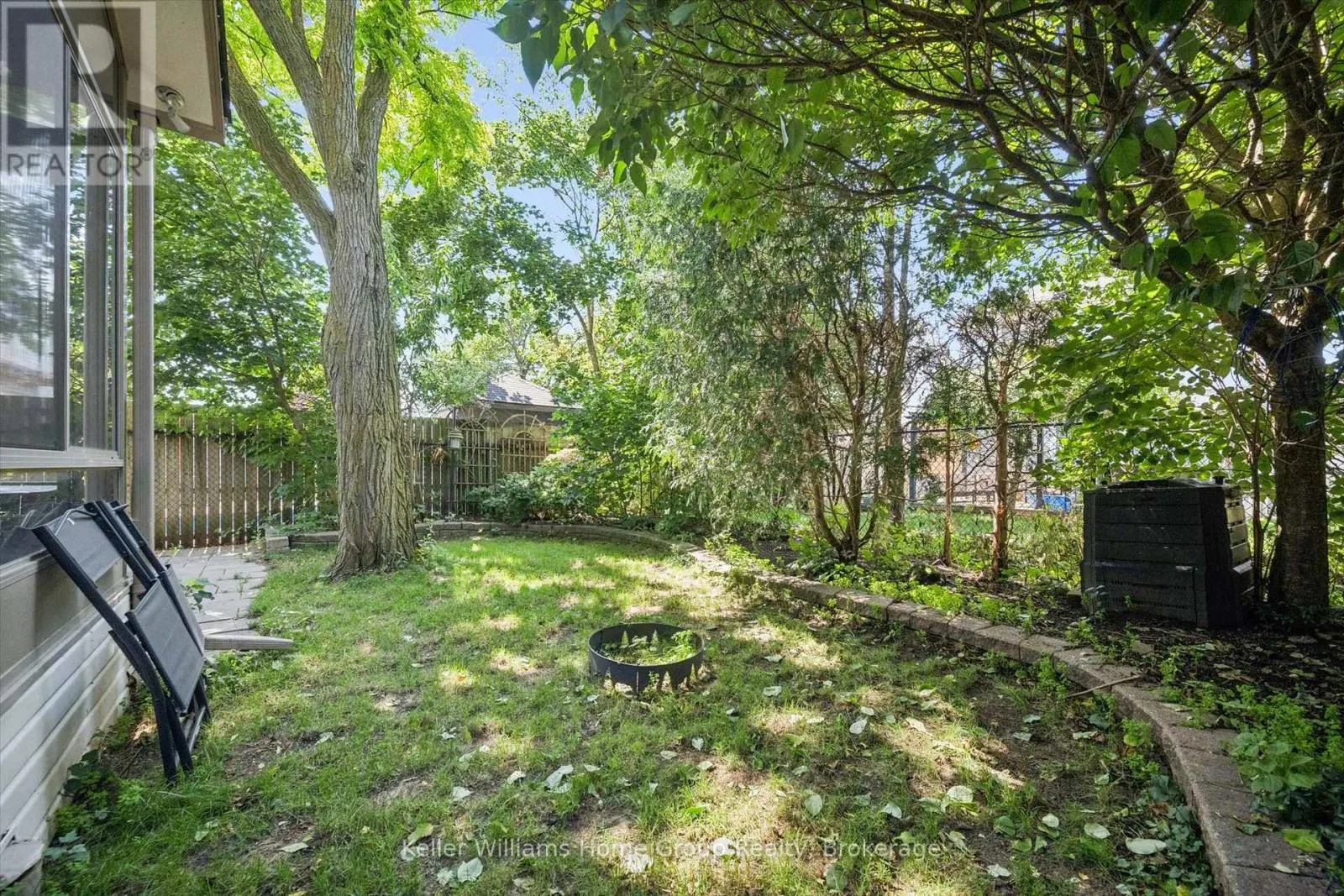 28 PEGLAR CRESCENT