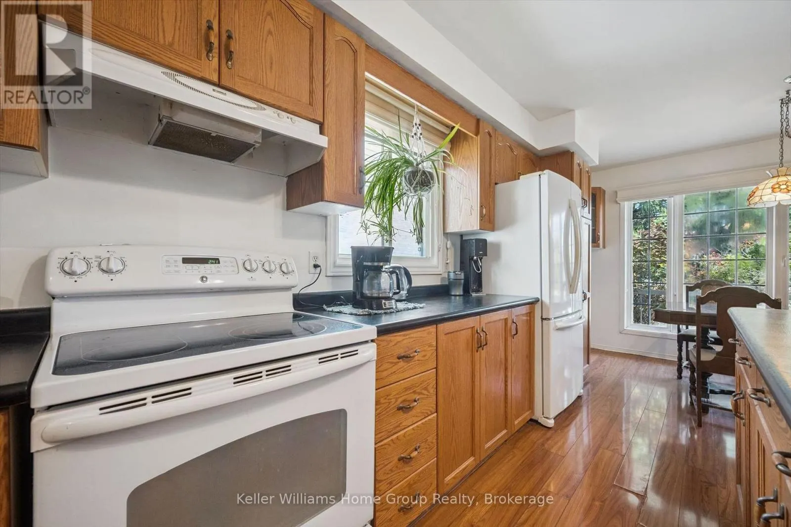 28 PEGLAR CRESCENT