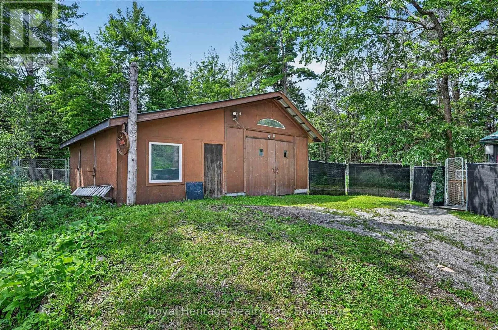 82 KENNEDY DRIVE