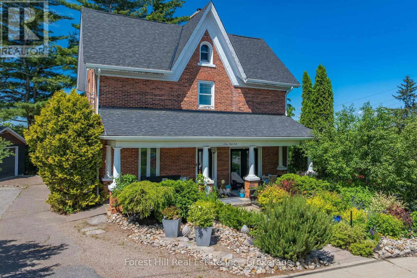 5 LORNE STREET N