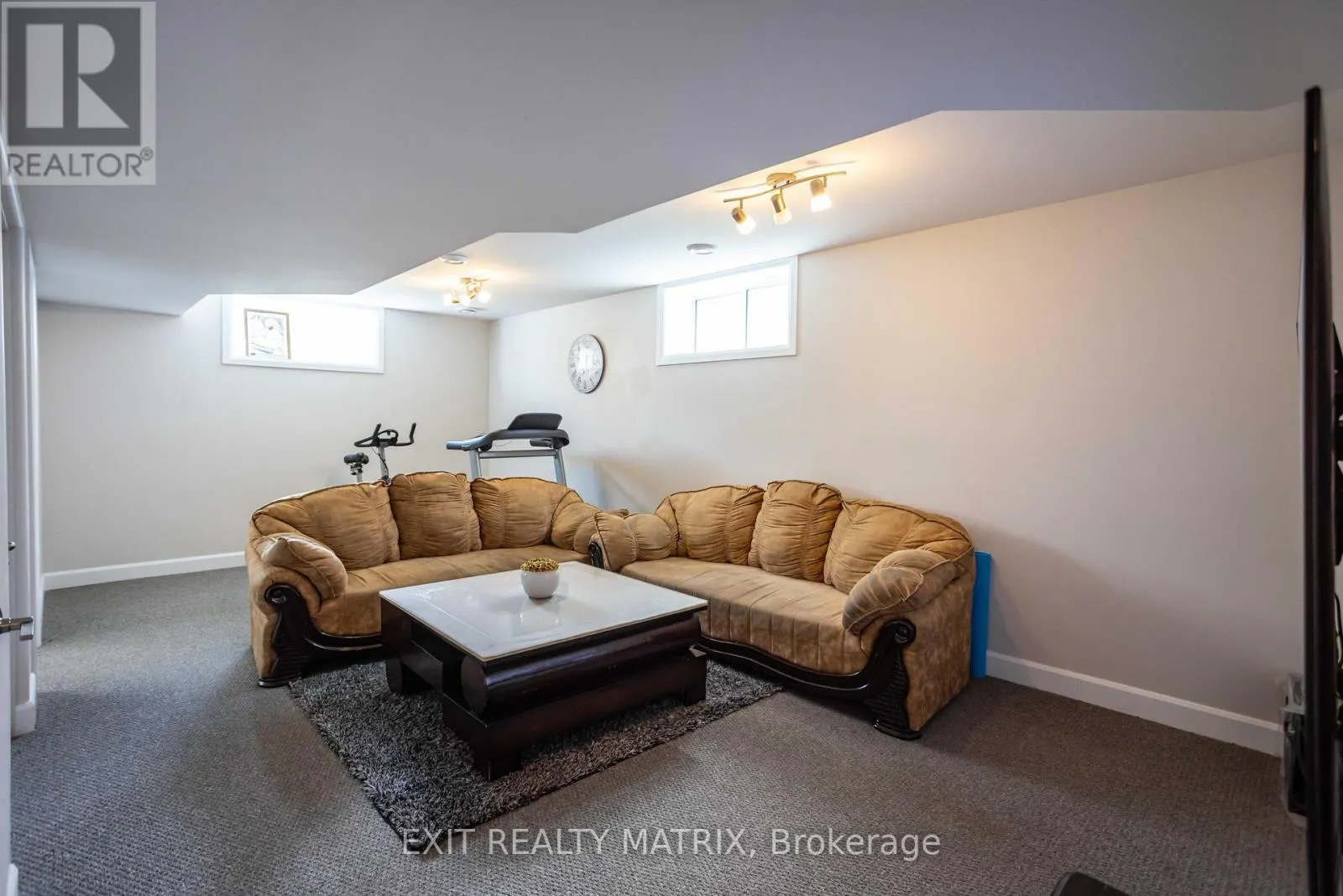 431 PROVENCE AVENUE