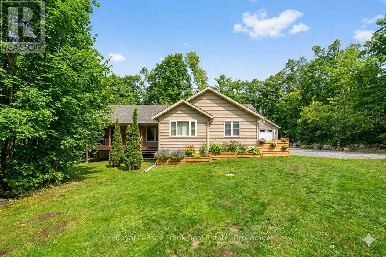 25 LAKELAND AVENUE