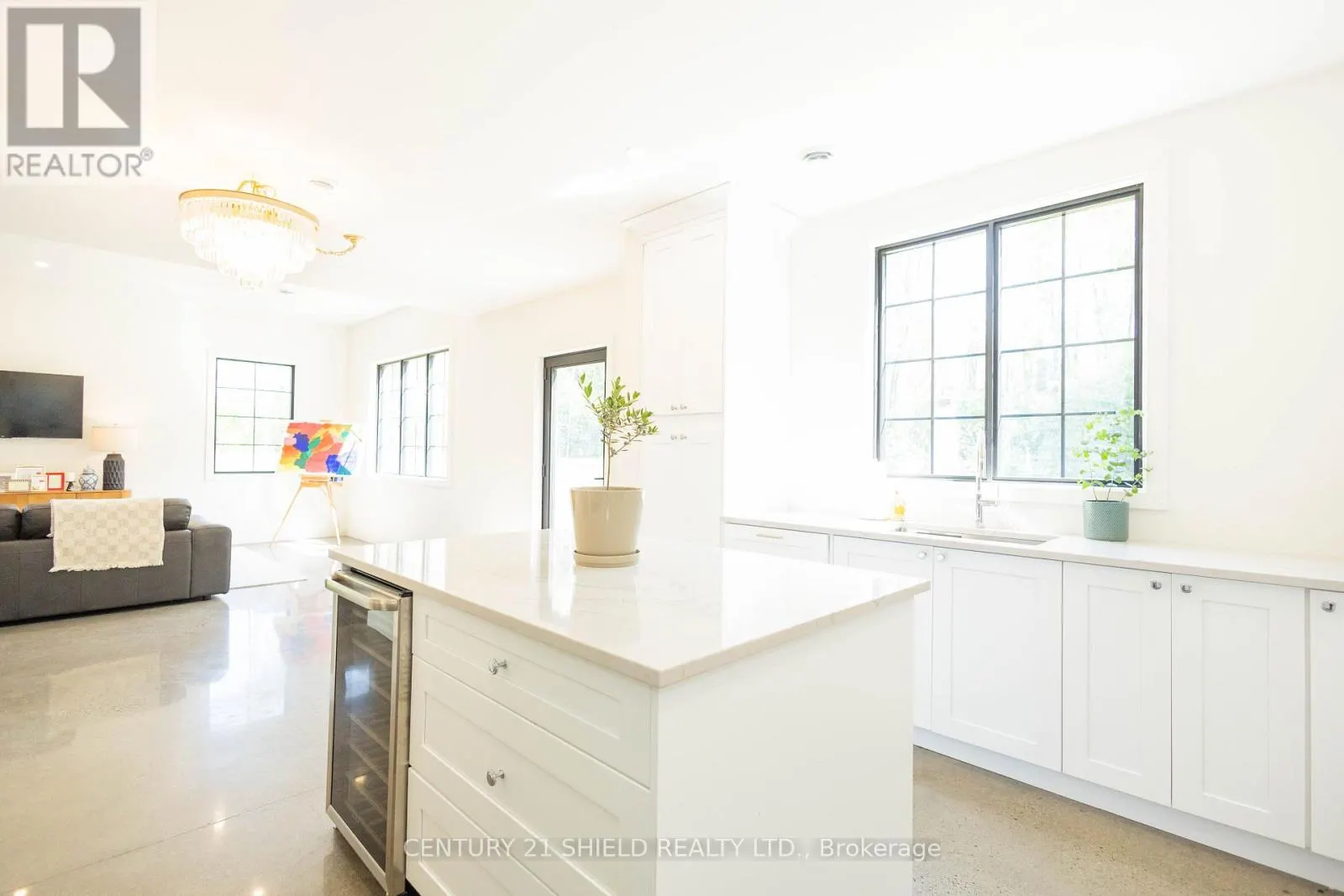 5153 ARCHER ROAD
