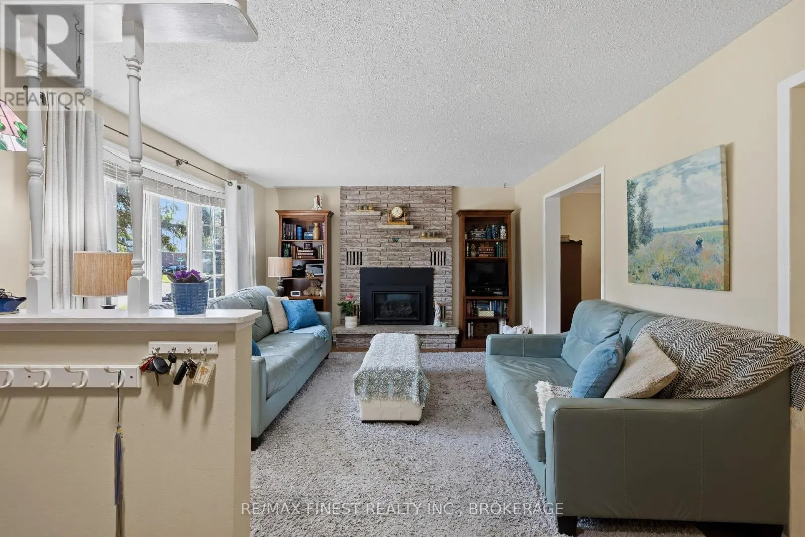 780 CEDARWOOD DRIVE