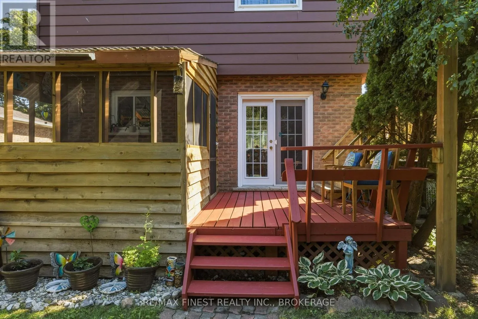 780 CEDARWOOD DRIVE