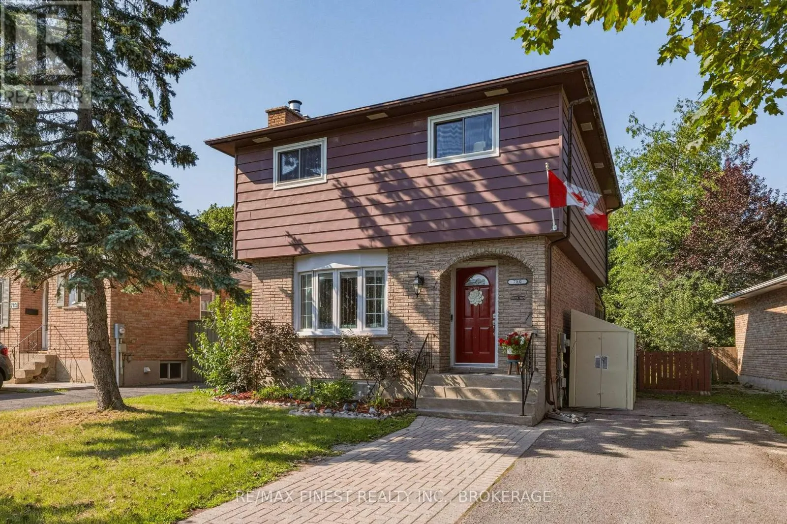 780 CEDARWOOD DRIVE