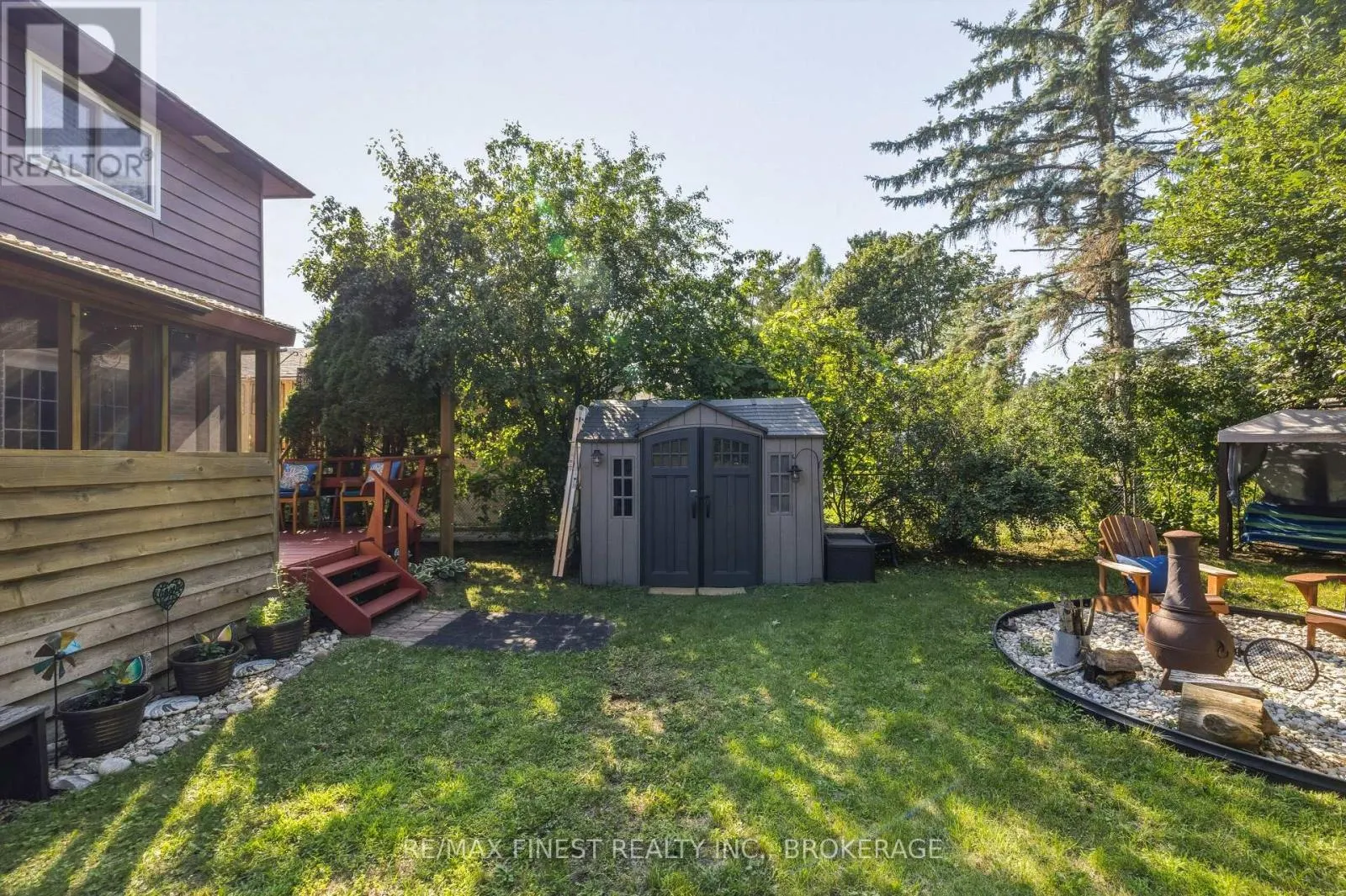 780 CEDARWOOD DRIVE