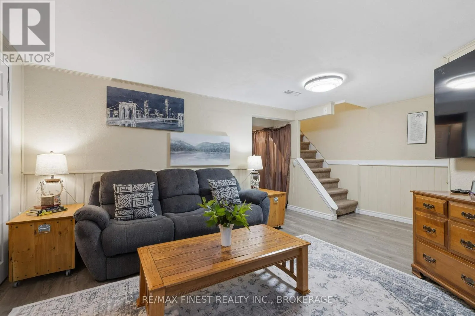 780 CEDARWOOD DRIVE