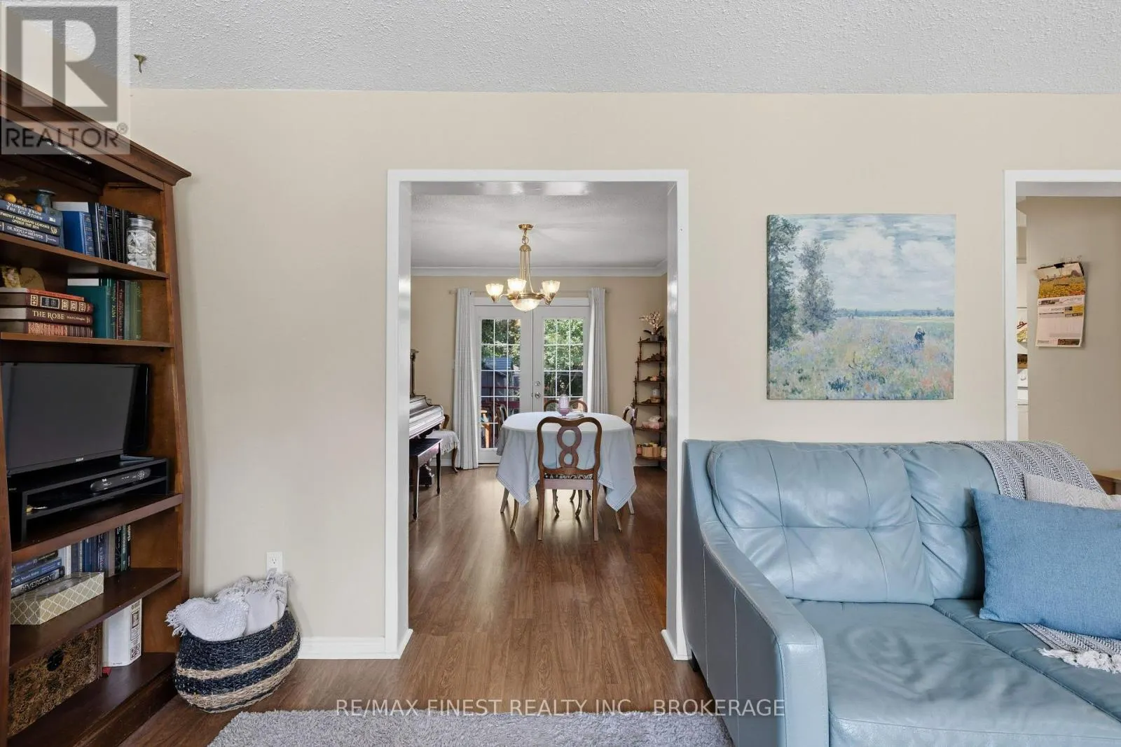 780 CEDARWOOD DRIVE