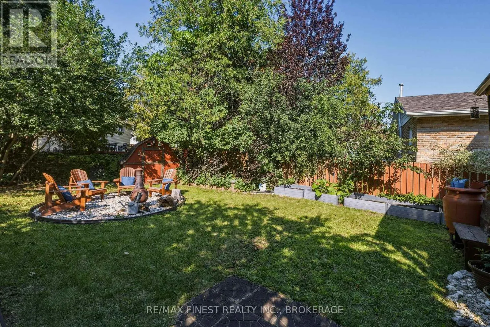 780 CEDARWOOD DRIVE