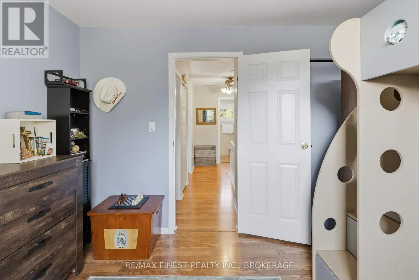 780 CEDARWOOD DRIVE