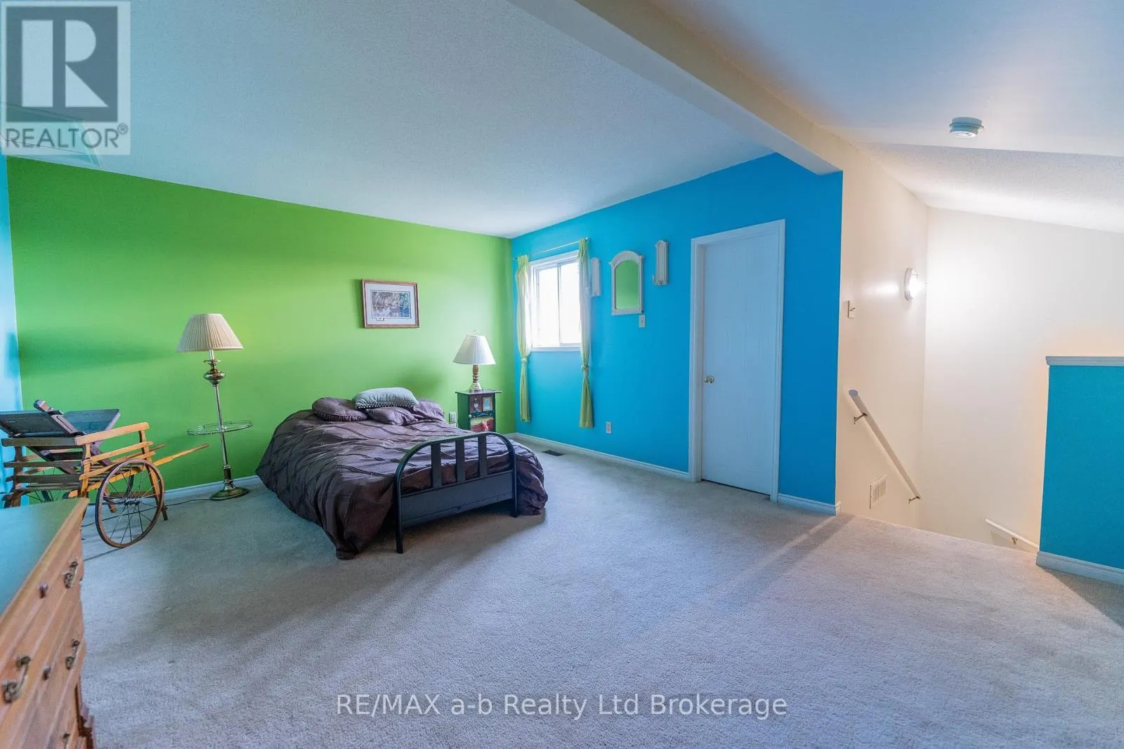 8 - 19 WREN COURT #8
