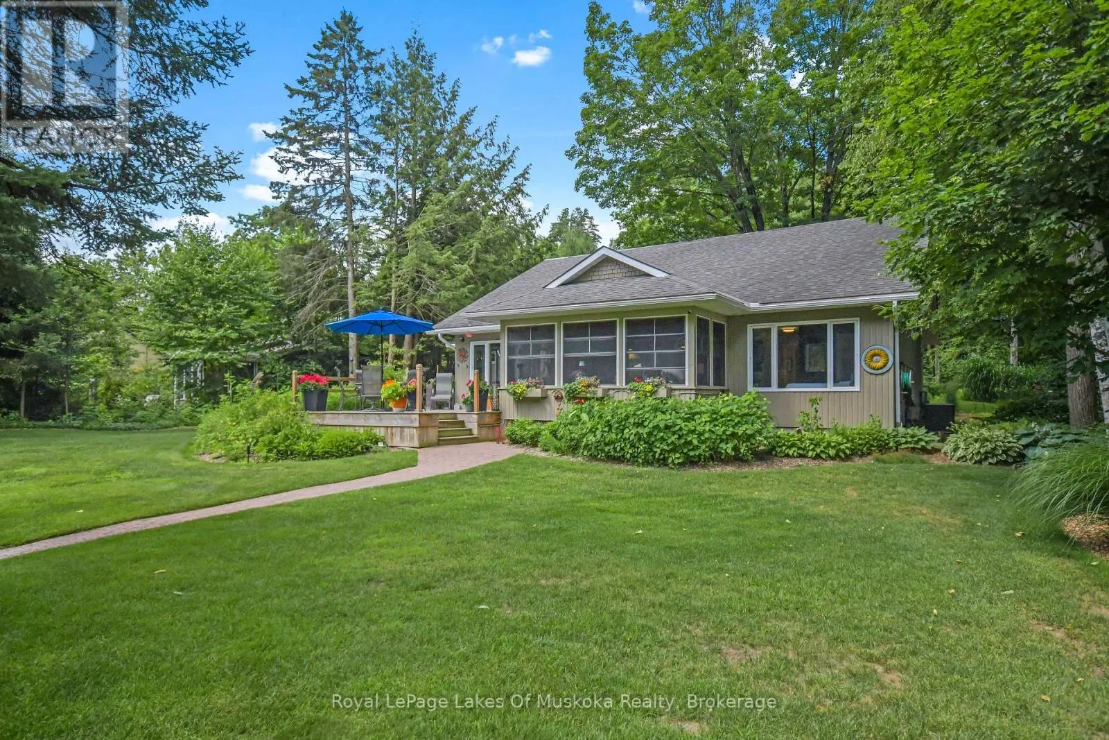 15 SUMMER LANE