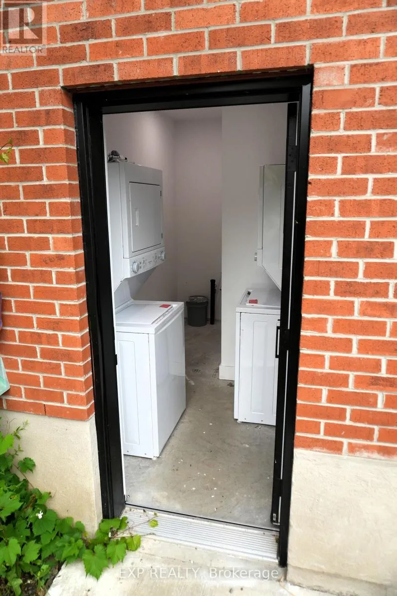 235 JAMES STREET W
