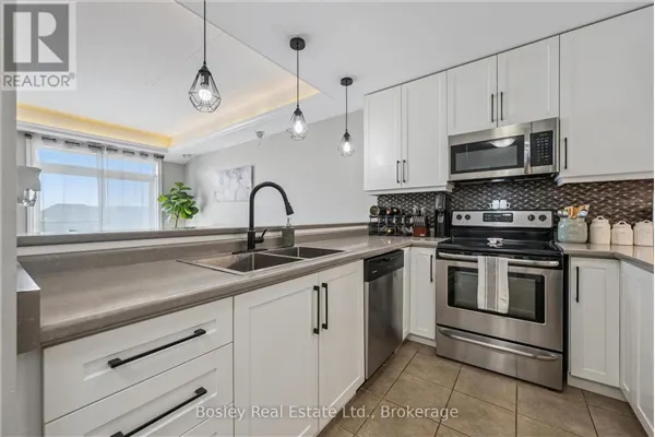314 - 2 COLONIAL DRIVE