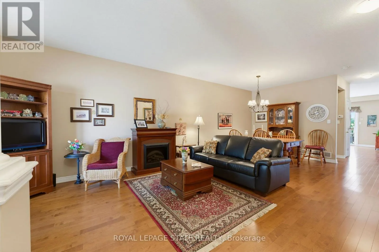 17 - 310 SOUTHBROOK DRIVE